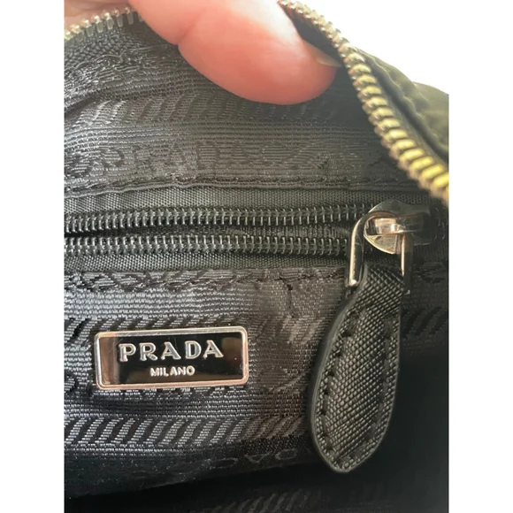 Authentic PRADA RE-Edition 2005 Shoulder Bag 1BH204 Black Nylon #36634584 - Picture 10 of 15